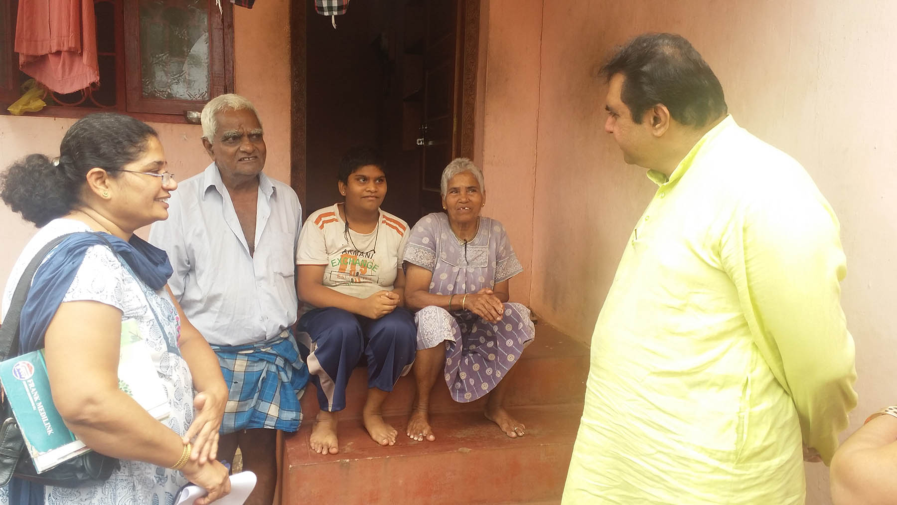 ನಿಟ್ಟೂರು: ಡೆಂಗ್ ಬಾಧಿತ ಪ್ರದೇಶಗಳಿಗೆ ಸಚಿವ ಪ್ರಮೋದ್ ಭೇಟಿ